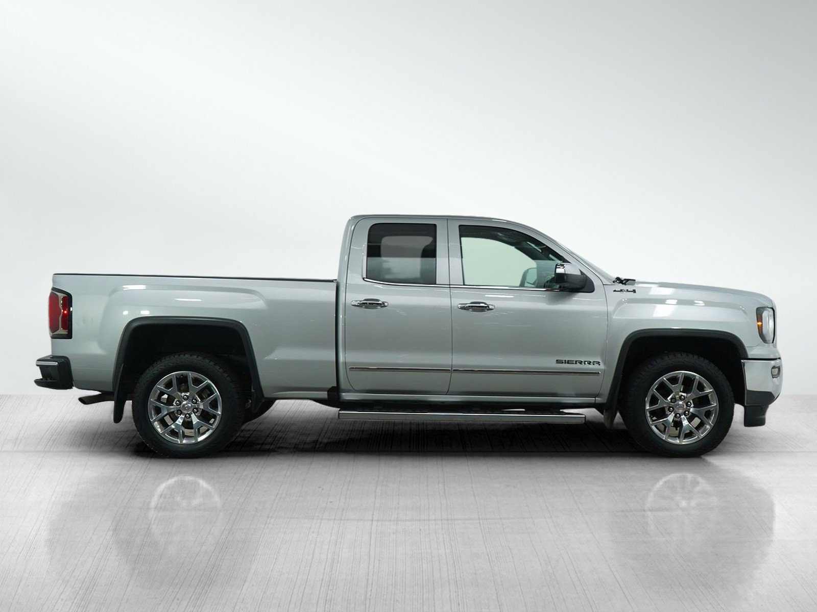Used 2017 GMC Sierra 1500 SLT image 7