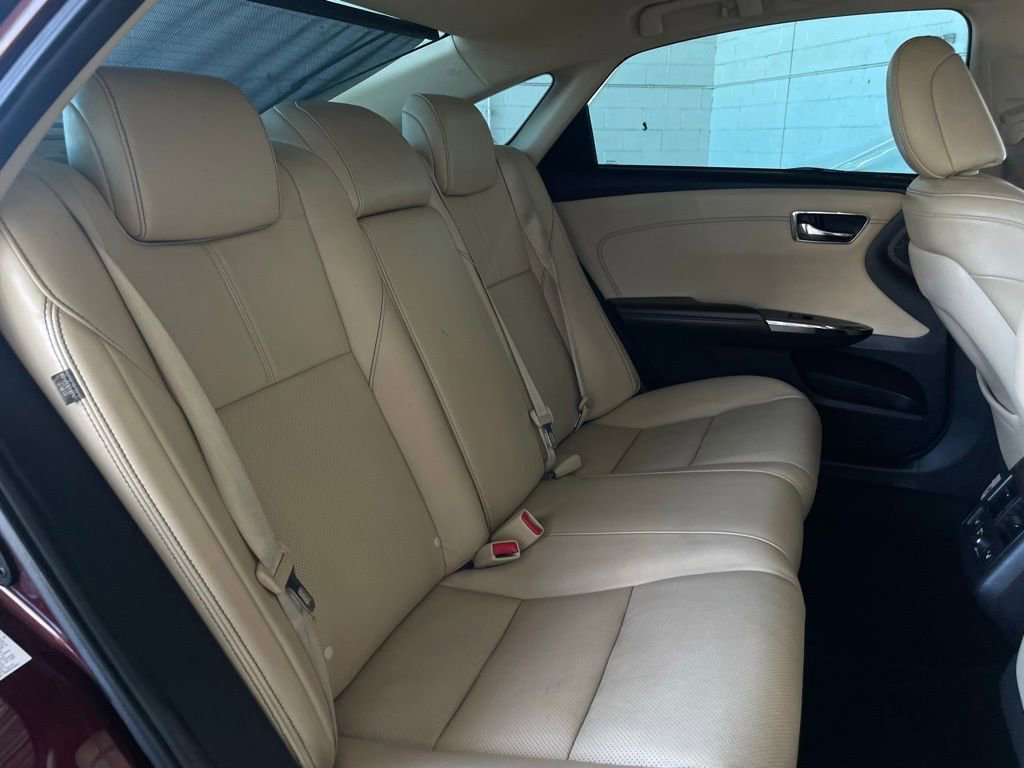Used 2016 Toyota Avalon Limited image 20