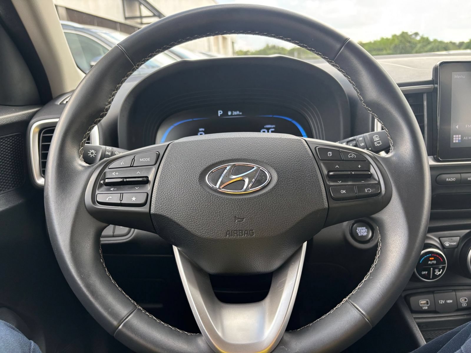Used 2026 Hyundai Venue SEL FWD image 26