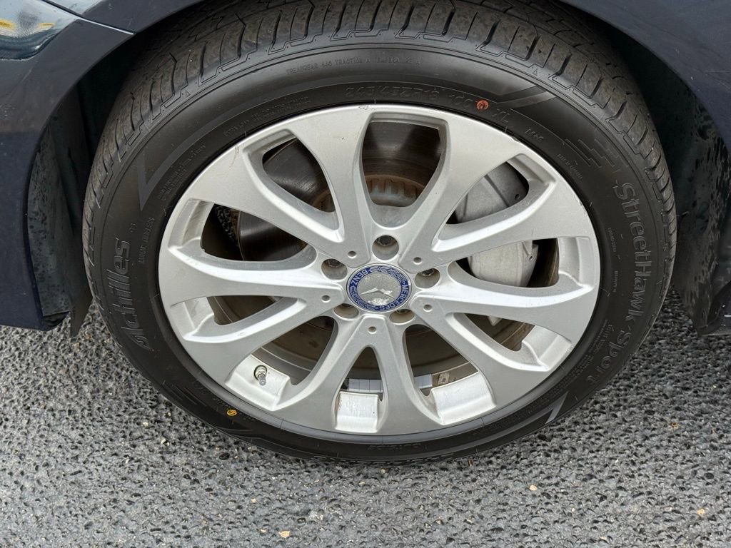 Used 2017 Mercedes-Benz E 300 4MATIC w/ Premium 1 Package image 38