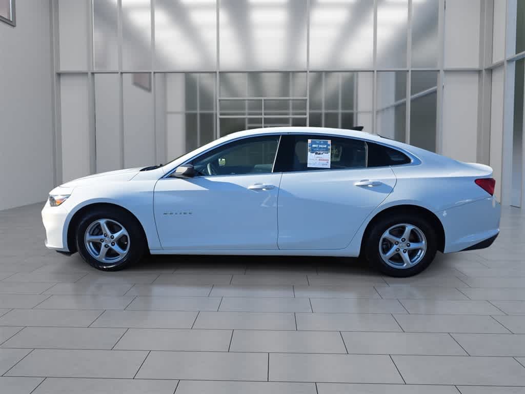 Used 2017 Chevrolet Malibu LS w/ LPO, Convenience Package 2 FWD image 6