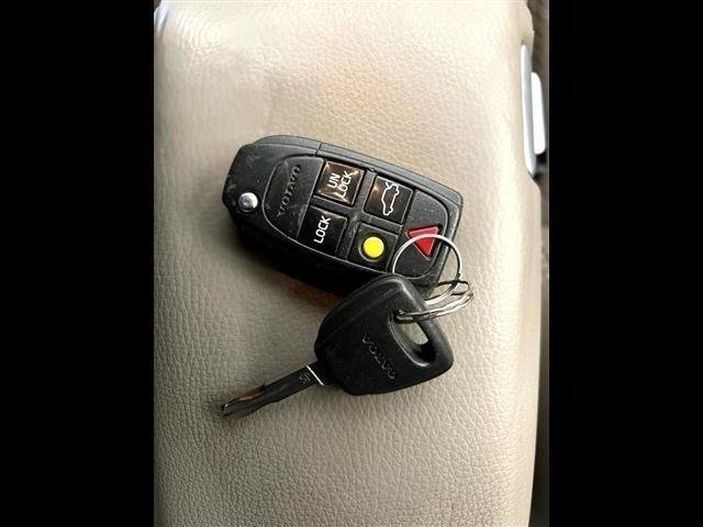 Used 2006 Volvo XC70 AWD/4WD image 26
