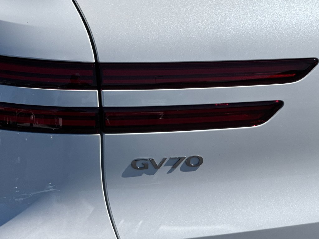 New 2026 Genesis GV70 2.5T Sport Prestige w/ G1 Accessory Package AWD/4WD image 27