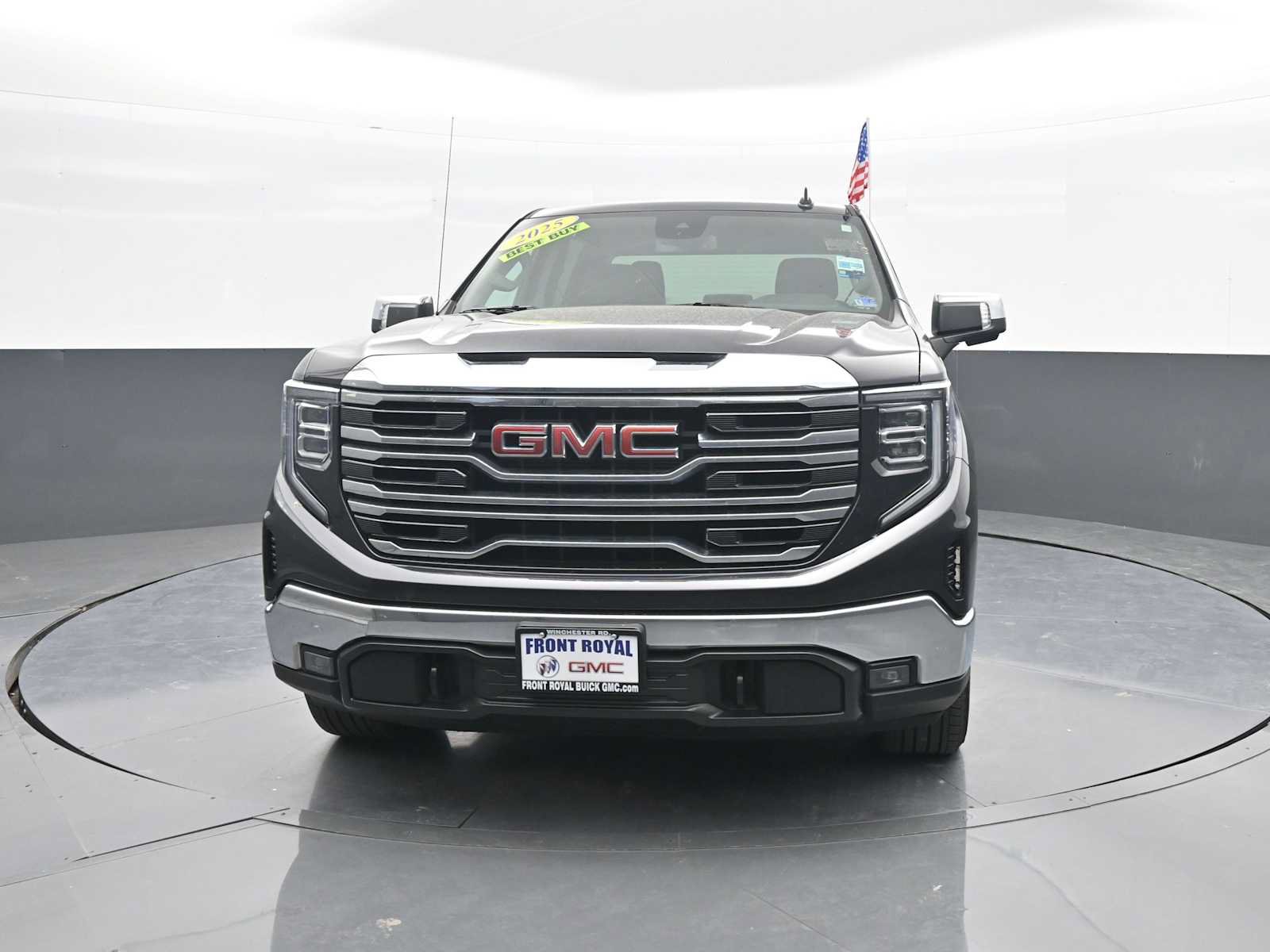 Used 2025 GMC Sierra 1500 SLT AWD/4WD image 3