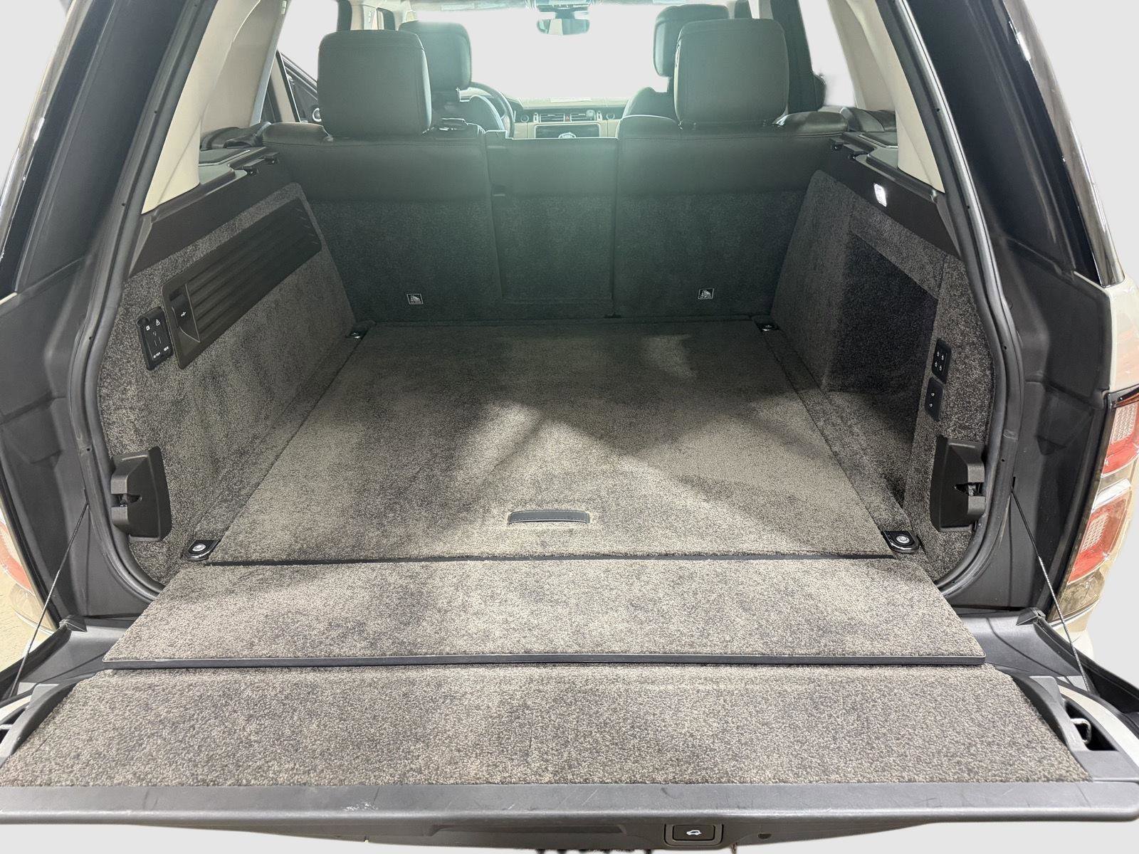 Used 2019 Land Rover Range Rover HSE image 29