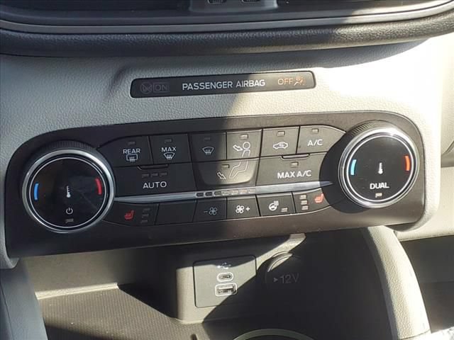 New 2025 Ford Escape Active w/ Cold Weather Package AWD/4WD image 14