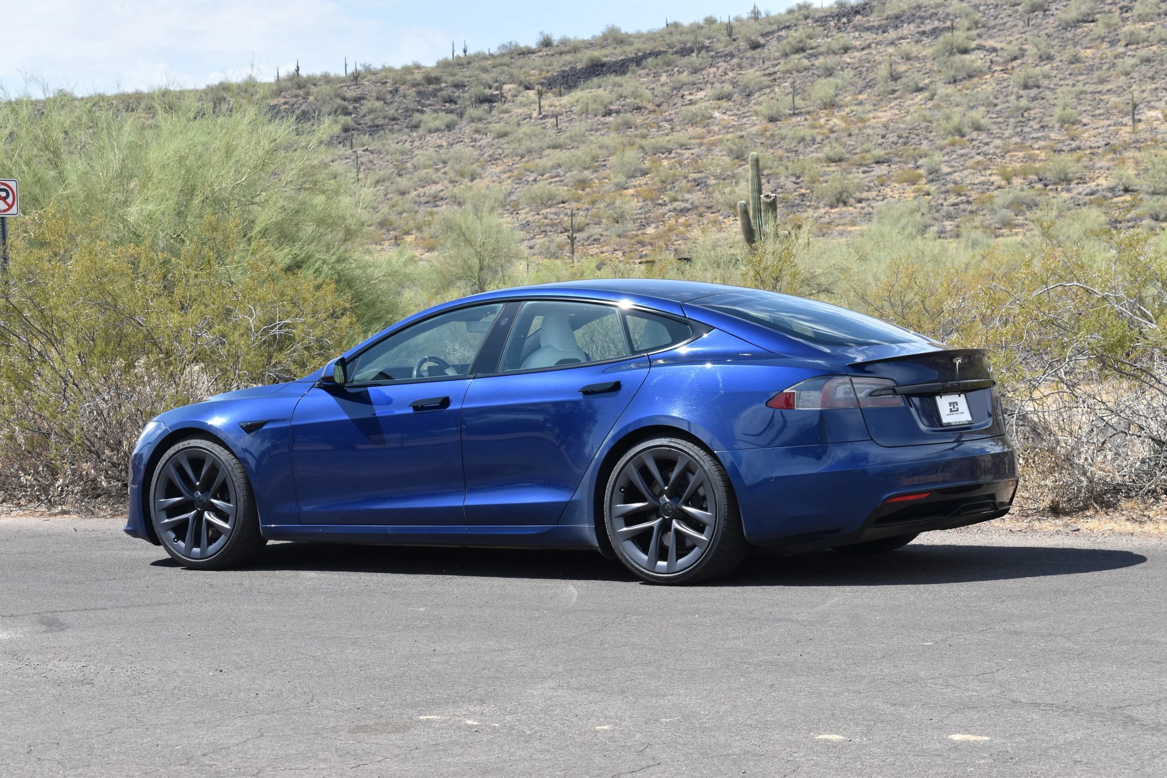 Used 2022 Tesla Model S Plaid AWD/4WD image 5