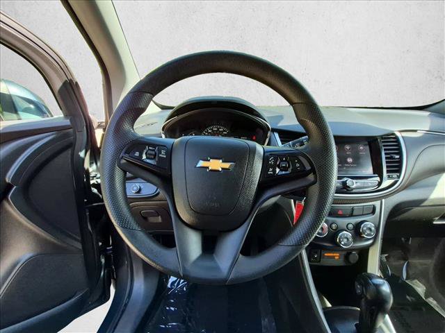 Used 2022 Chevrolet Trax LS w/ Tint and Cruise Package AWD/4WD image 28
