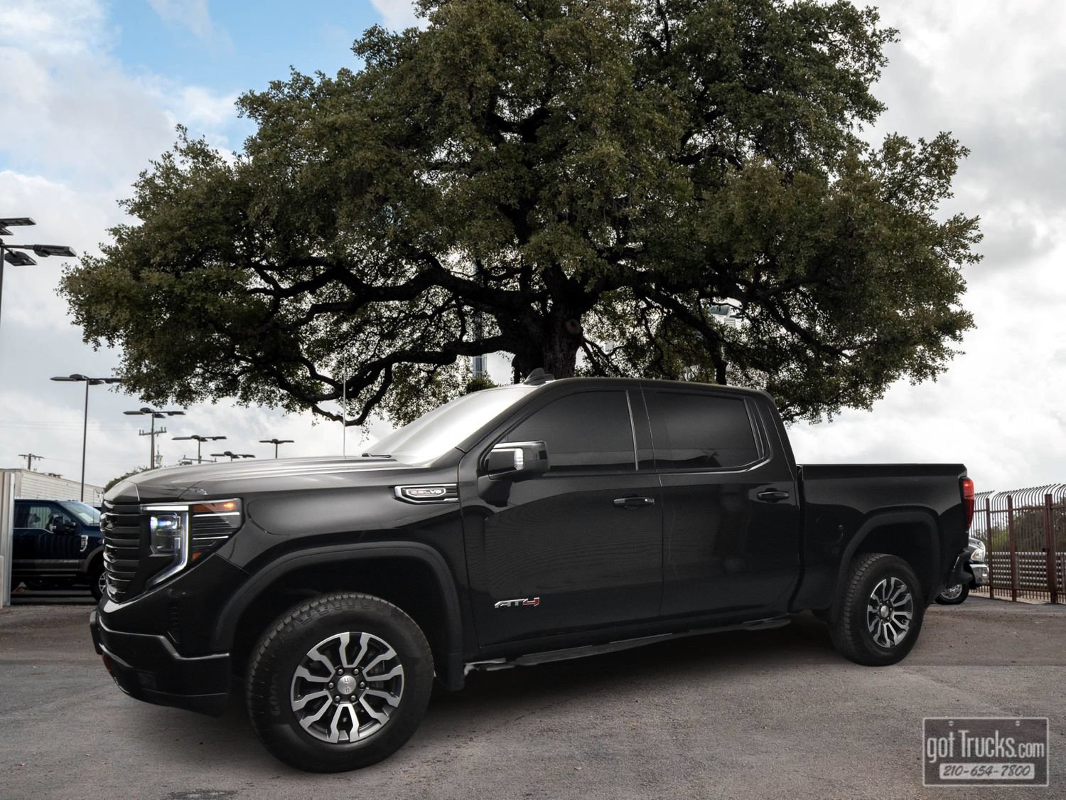Used 2023 GMC Sierra 1500 AT4 w/ Technology Package