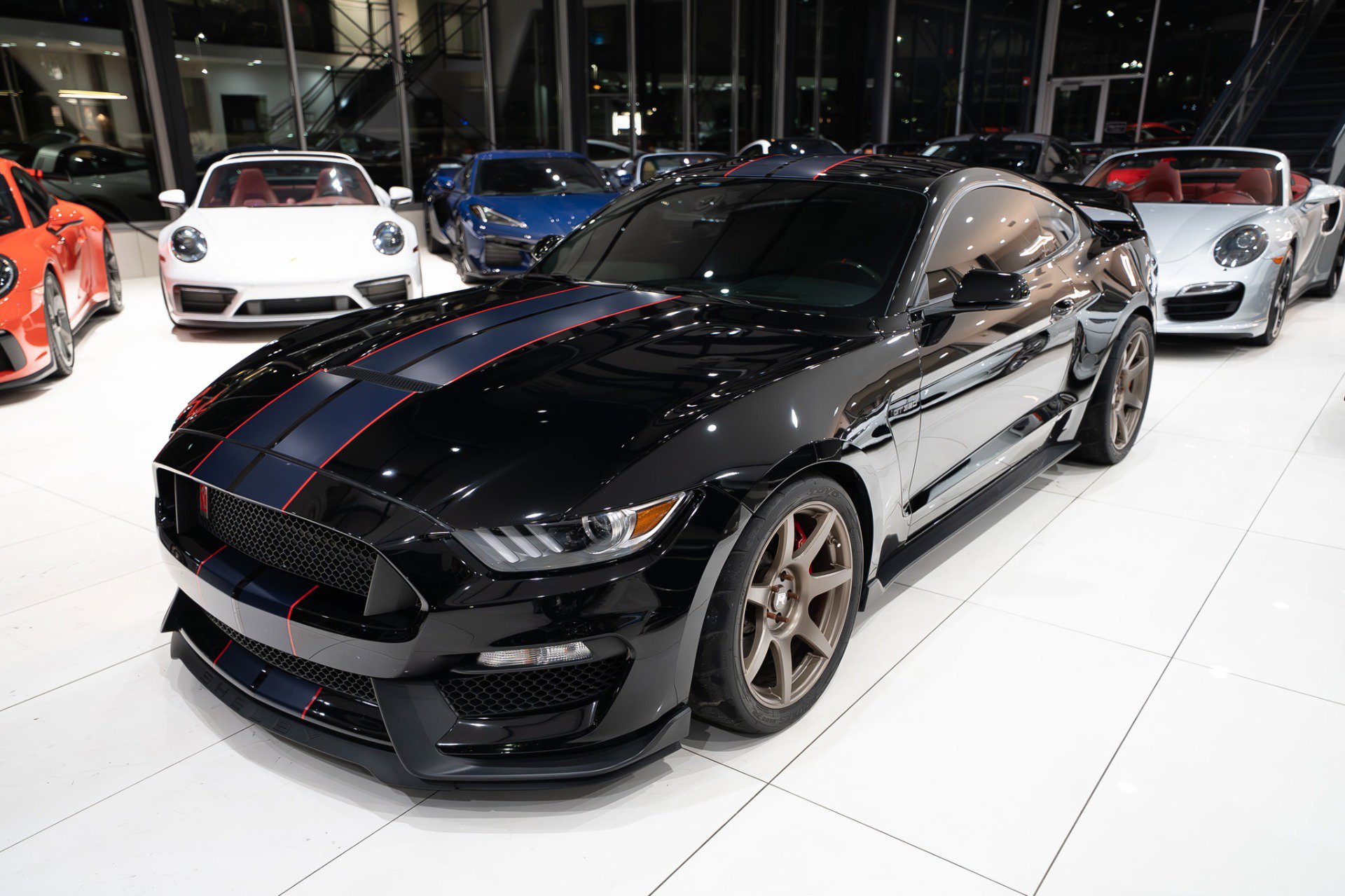 Used 2019 Ford Mustang Shelby GT350R w/ GT350R Equipment Group 920A RWD image 30