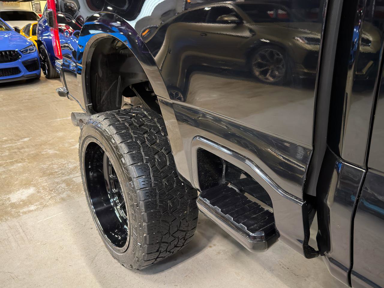 Used 2024 Ford F250 Limited w/ FX4 Off-Road Package image 15