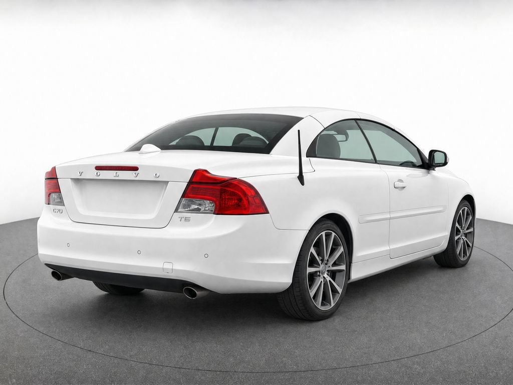 Used 2013 Volvo C70 T5 FWD image 4