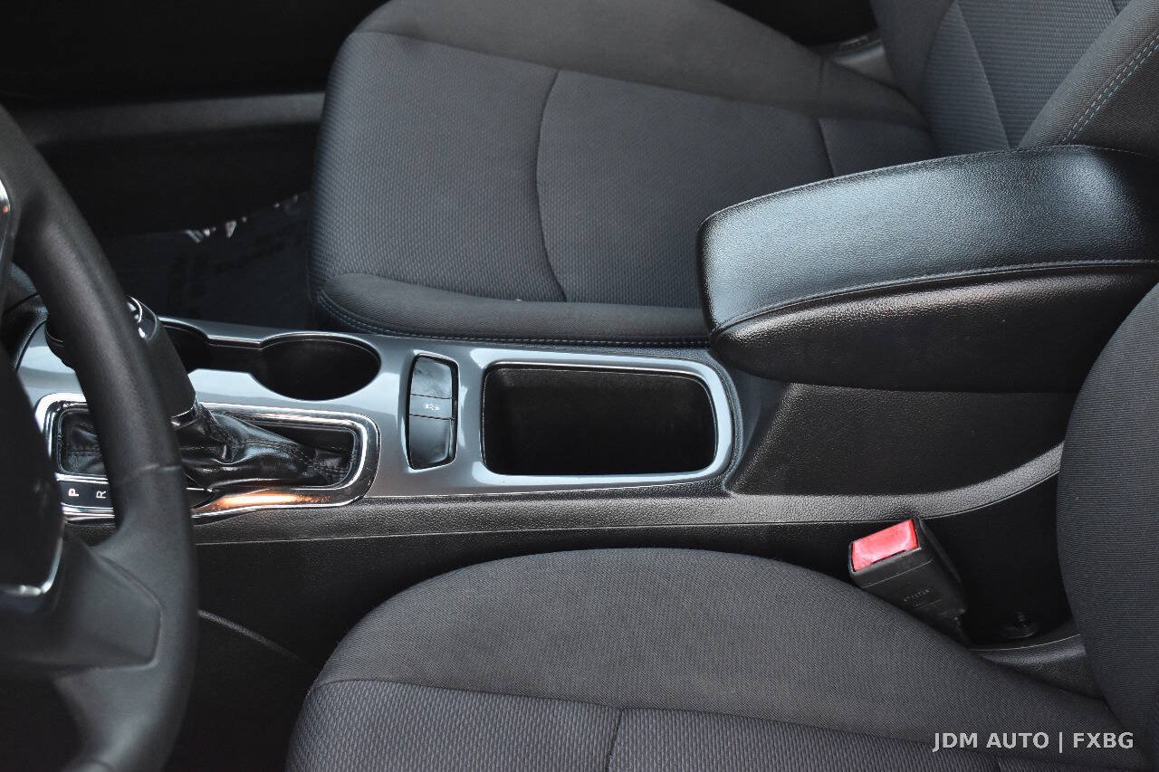 Used 2018 Chevrolet Cruze LT w/ LT Fleet Convenience Package FWD image 26
