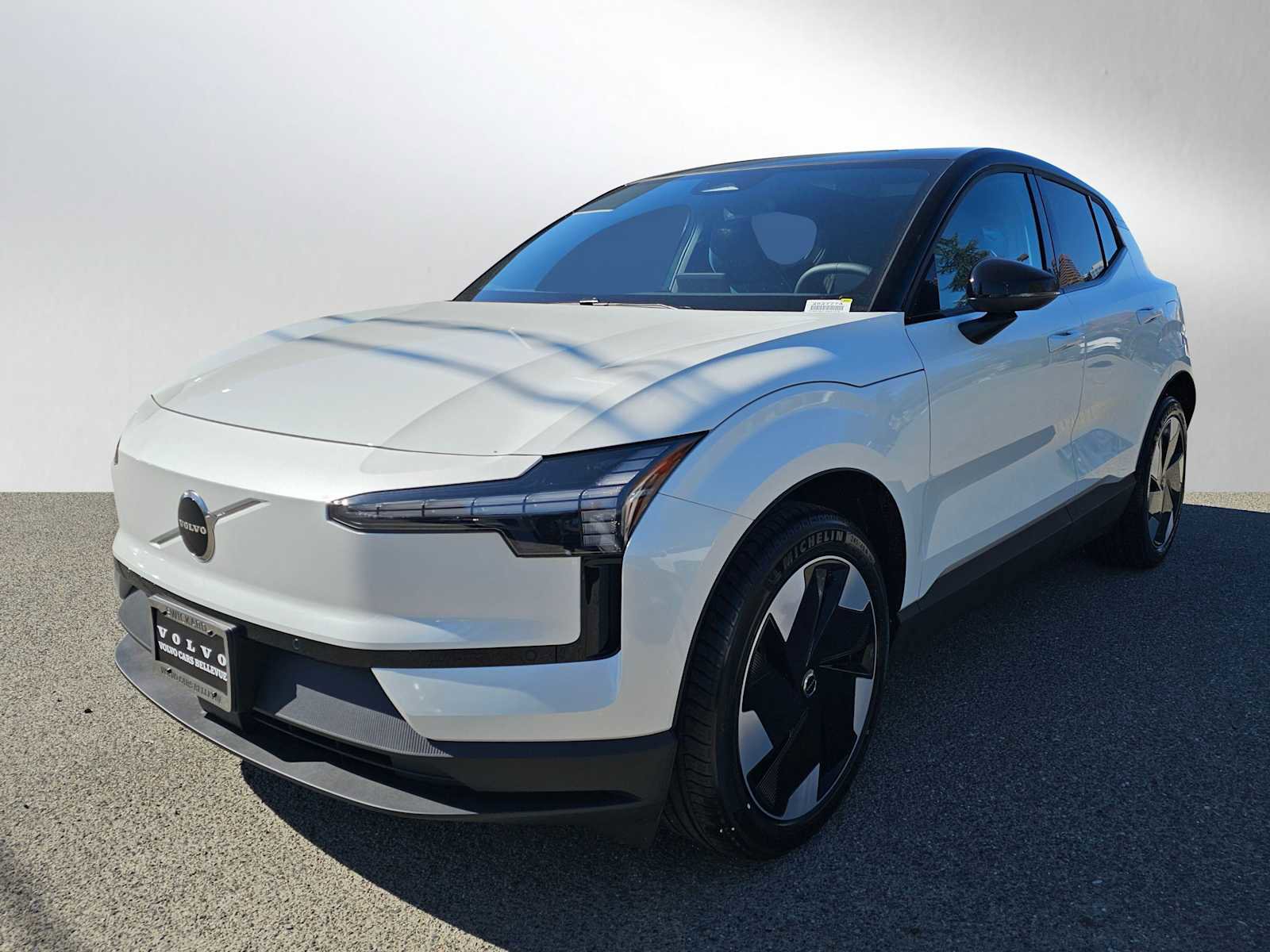 New 2026 Volvo EX30 Plus w/ Climate Package image 7