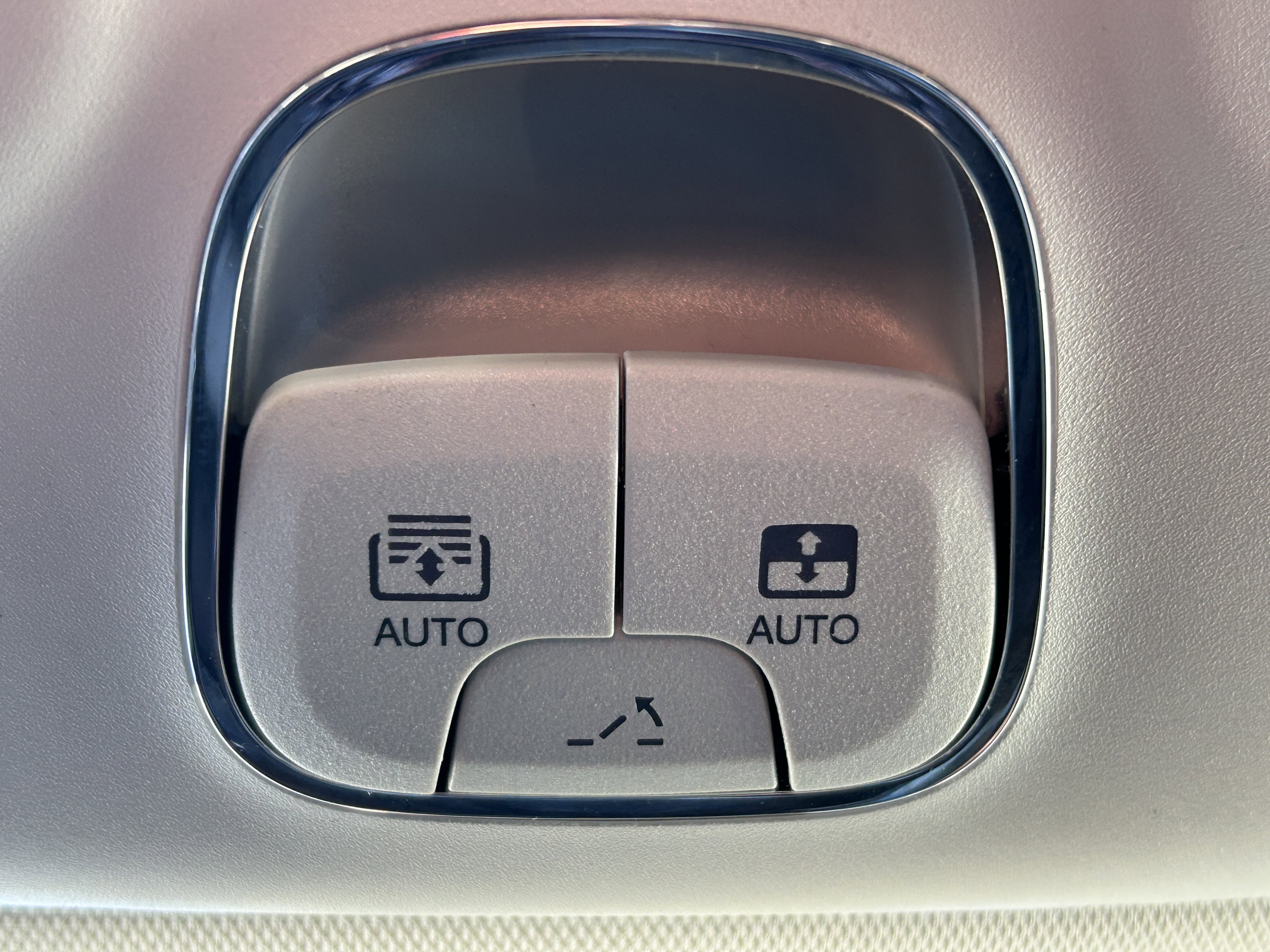Used 2020 Jeep Compass Latitude AWD/4WD image 23