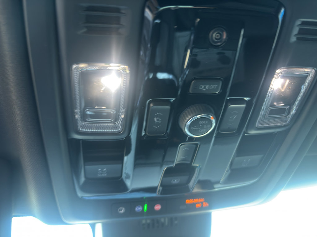 New 2026 GMC Yukon Denali w/ Sun & Power Step Package image 21
