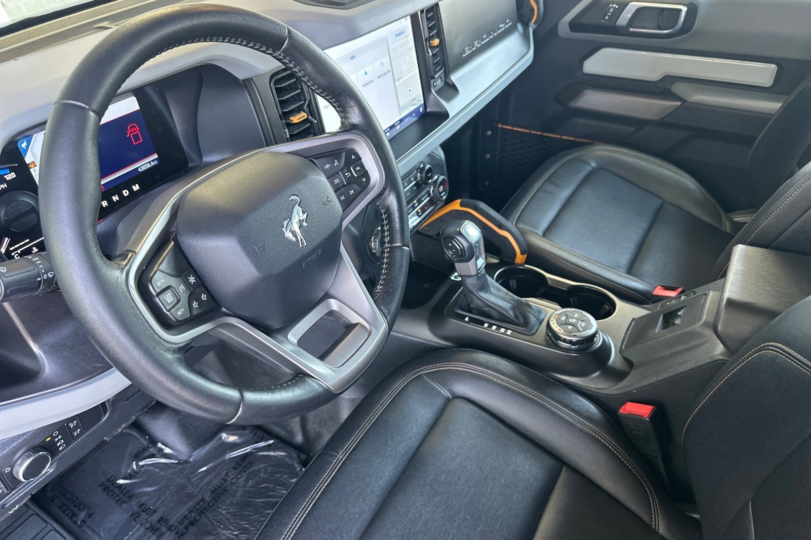Used 2021 Ford Bronco Badlands image 9