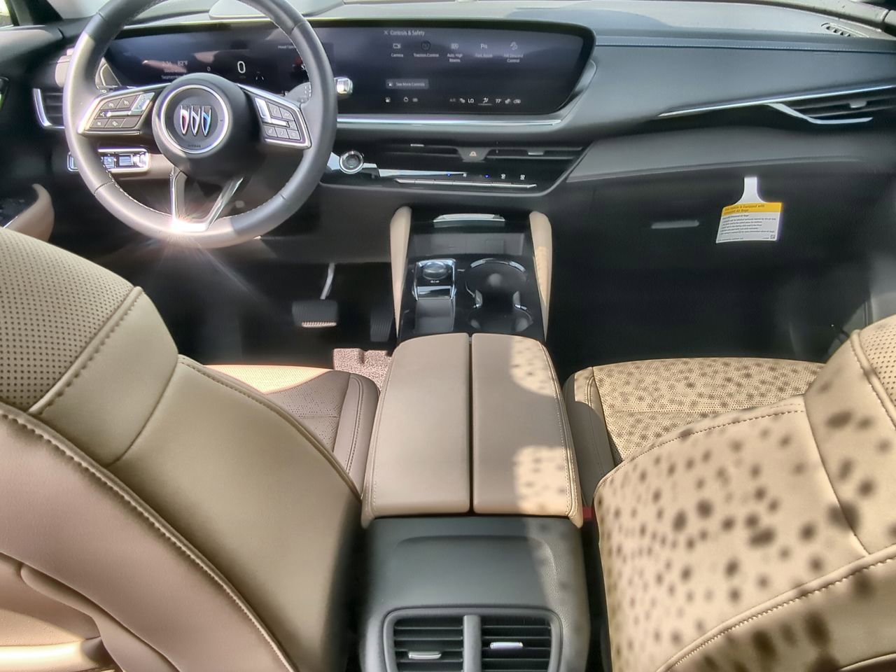 Used 2025 Buick Envision Preferred image 21