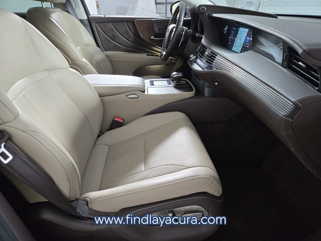 Used 2018 Lexus LS 500 AWD w/ Accessory Package (Z2) image 20