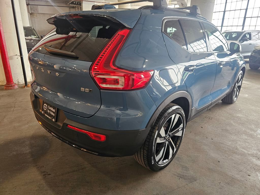 Certified 2023 Volvo XC40 B5 Plus w/ Protection Package Premier AWD/4WD image 4