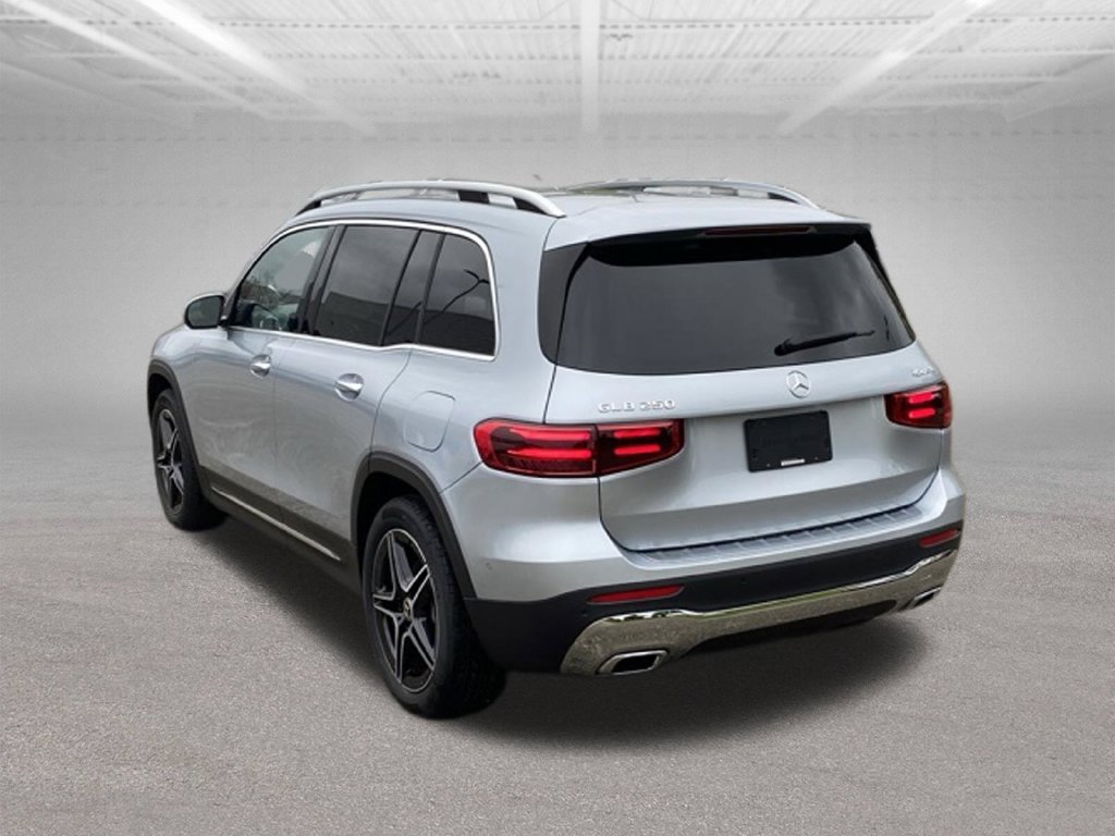 Used 2026 Mercedes-Benz GLB 250 4MATIC image 3