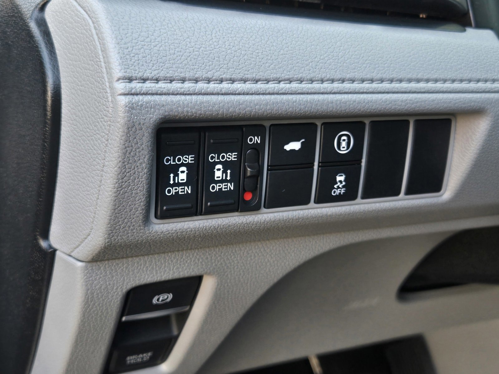 Used 2024 Honda Odyssey EX-L image 18