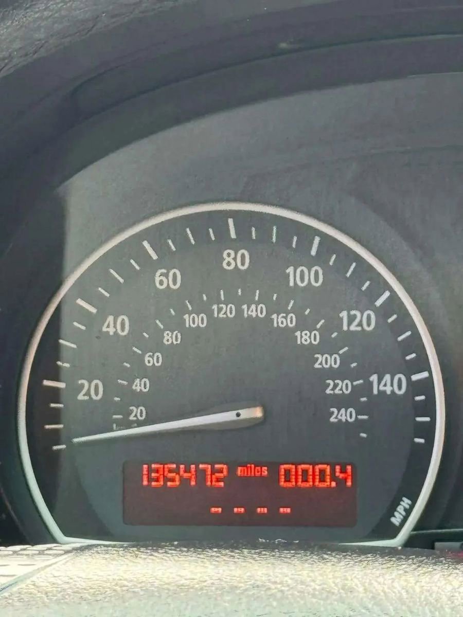 Used 2006 BMW X3 3.0i image 28