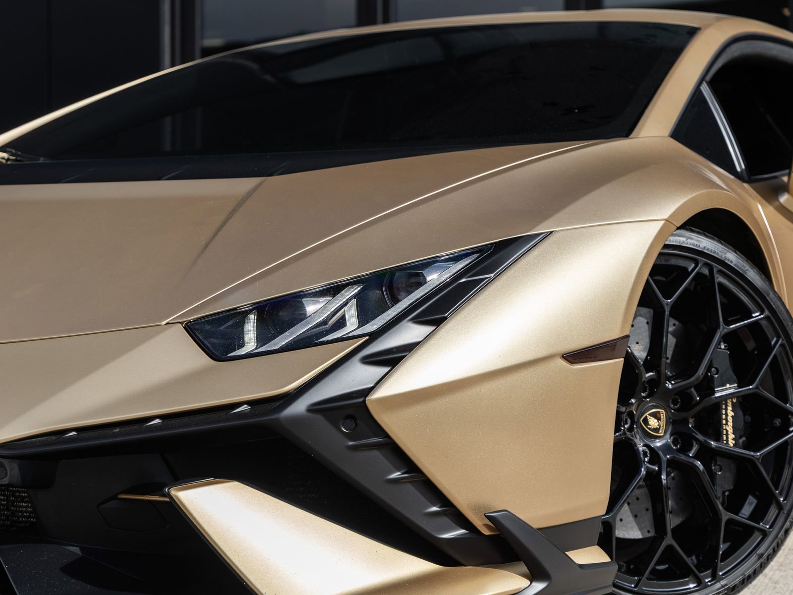 Used 2023 Lamborghini Huracan Tecnica RWD image 20