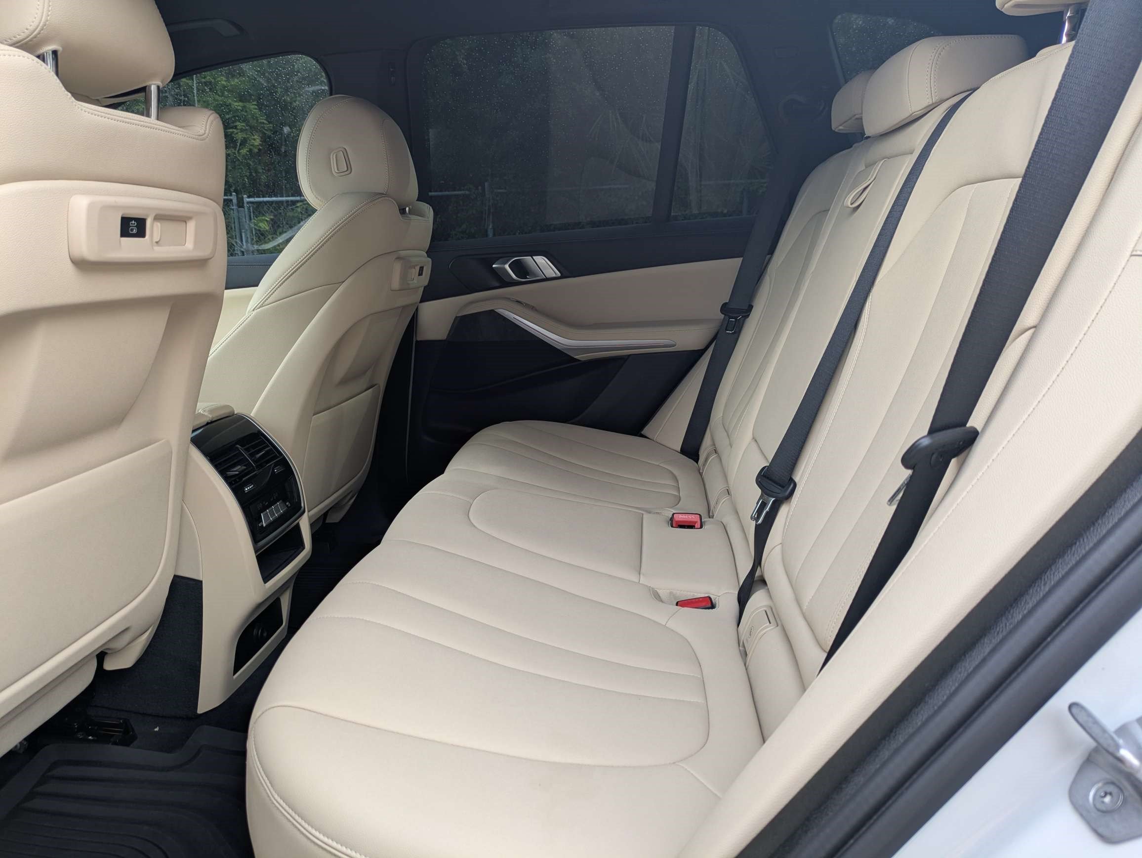 Used 2022 BMW X5 sDrive40i w/ Premium Package RWD image 15