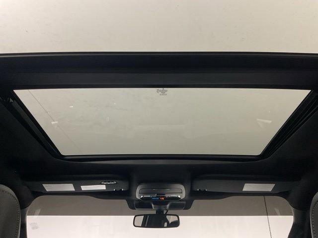 Used 2022 Ford F150 Lariat image 32