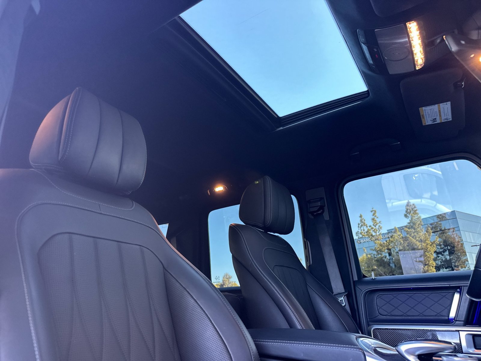 Used 2023 Mercedes-Benz G 550 image 19