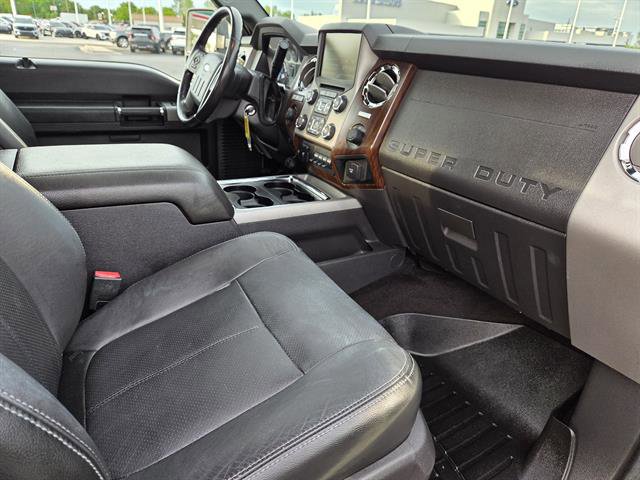 Used 2015 Ford F250 Lariat w/ Lariat Ultimate Package AWD/4WD image 8