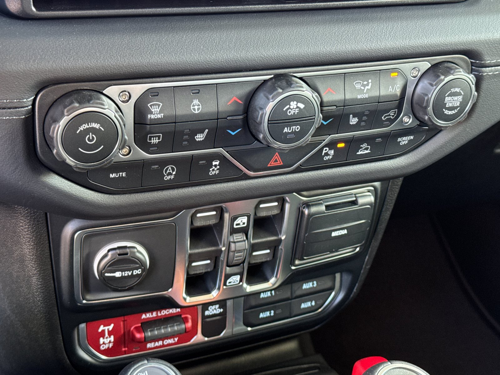 New 2026 Jeep Gladiator Mojave AWD/4WD image 20