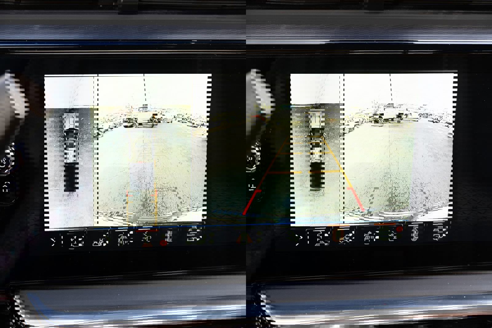 Used 2024 GMC Sierra 2500 Denali Ultimate w/ Max Trailering Package image 4