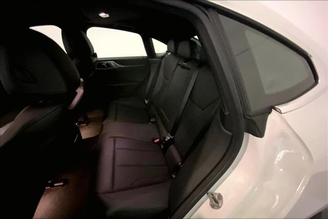 Used 2023 BMW i4 eDrive40 image 11