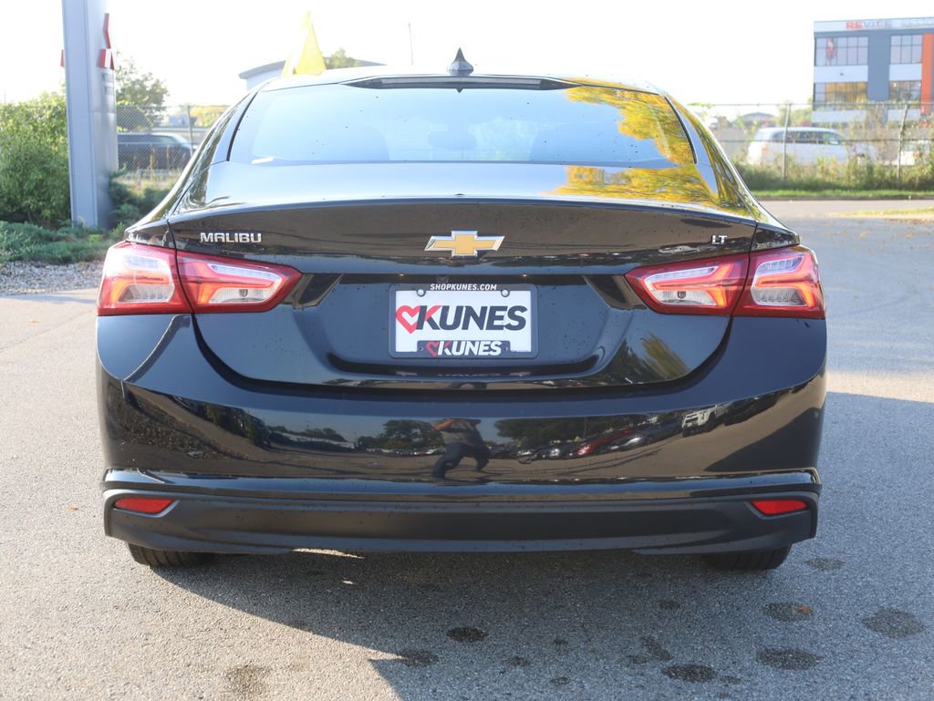 Used 2022 Chevrolet Malibu LT image 8