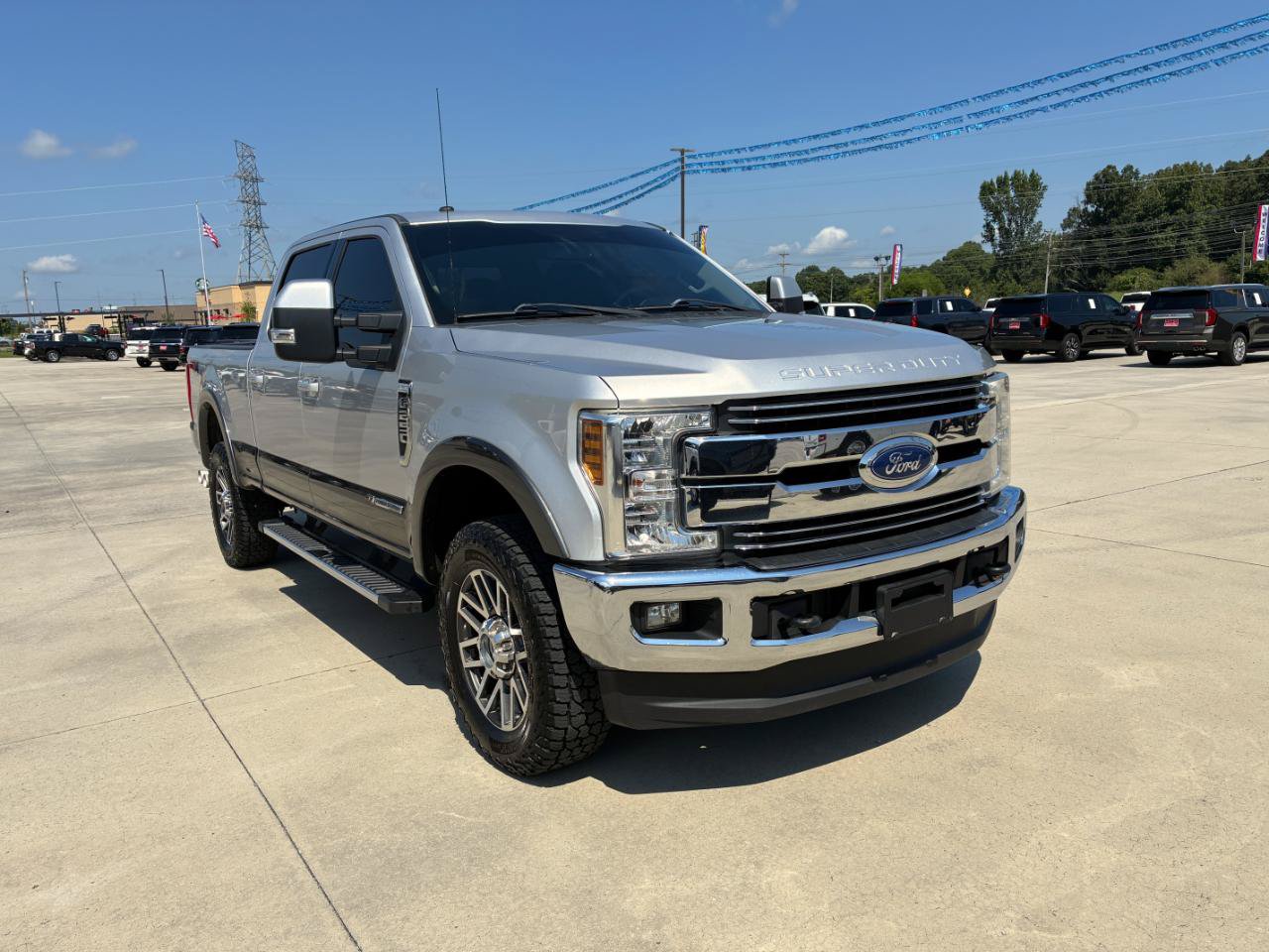 Used 2018 Ford F250 Lariat w/ Lariat Value Package AWD/4WD image 4