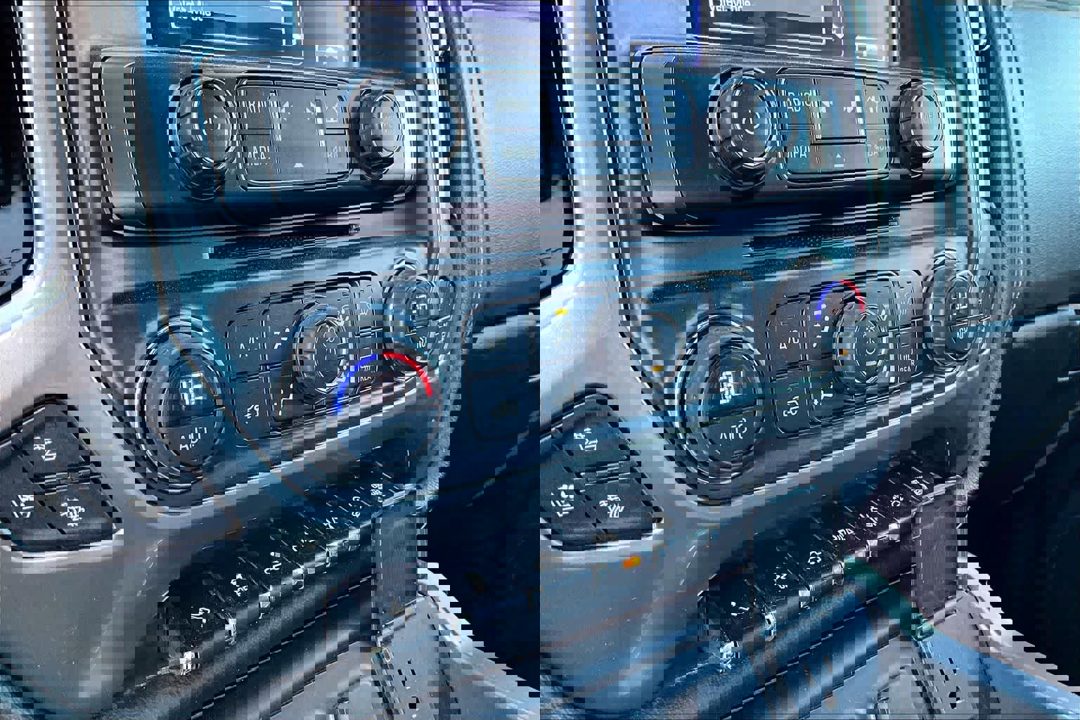 Used 2018 Chevrolet Silverado 2500 LTZ w/ Duramax Plus Package image 29