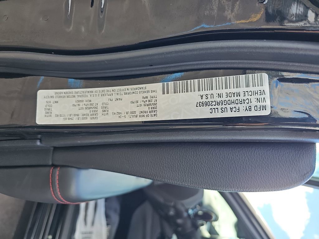 Used 2024 Dodge Durango GT image 40