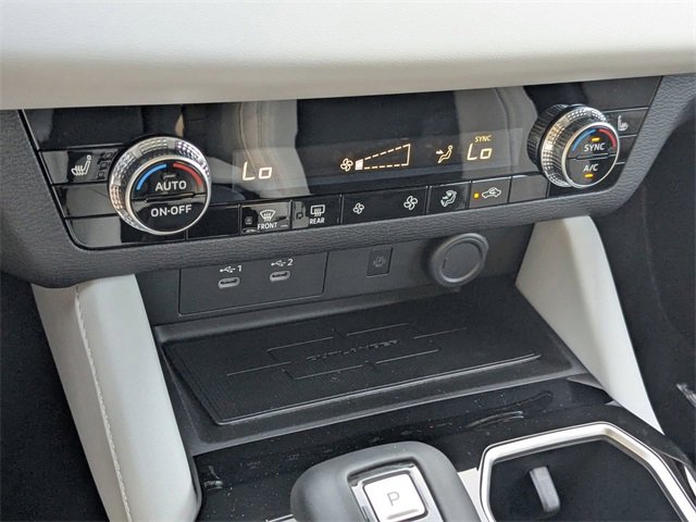 New 2025 Mitsubishi Outlander SE image 27