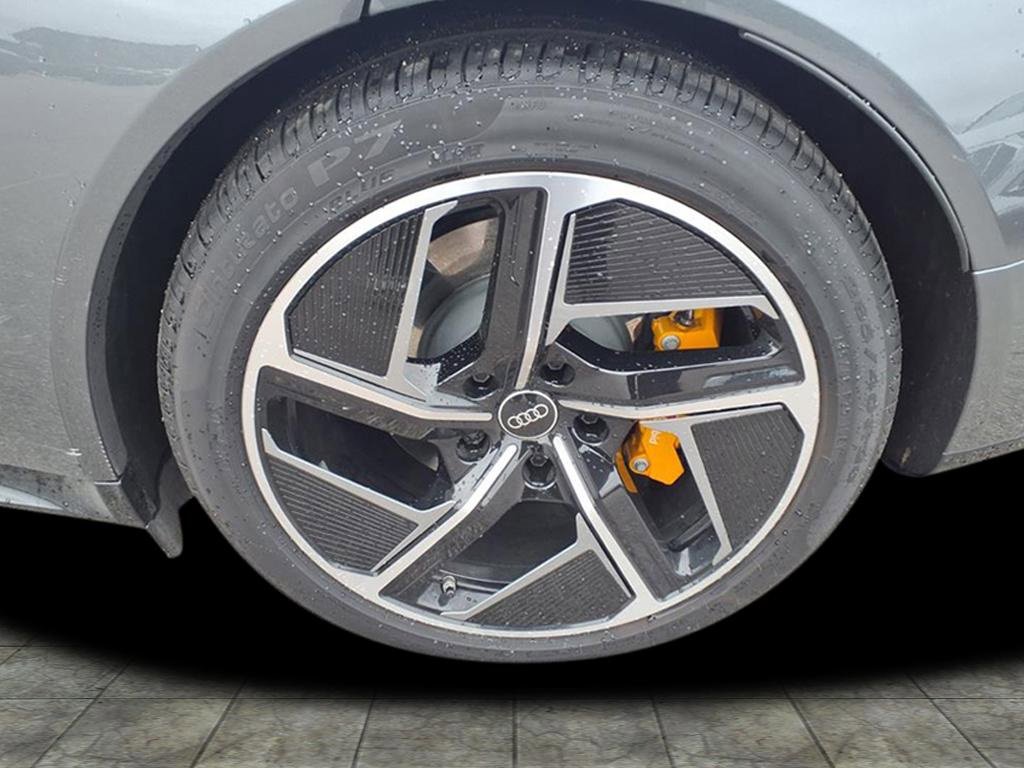 Used 2024 Audi RS e-tron GT image 6