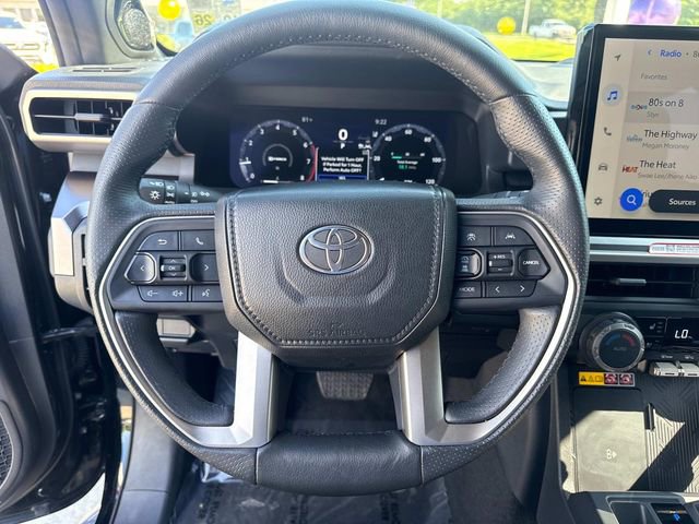 Used 2025 Toyota 4Runner TRD Off-Road Premium AWD/4WD image 29