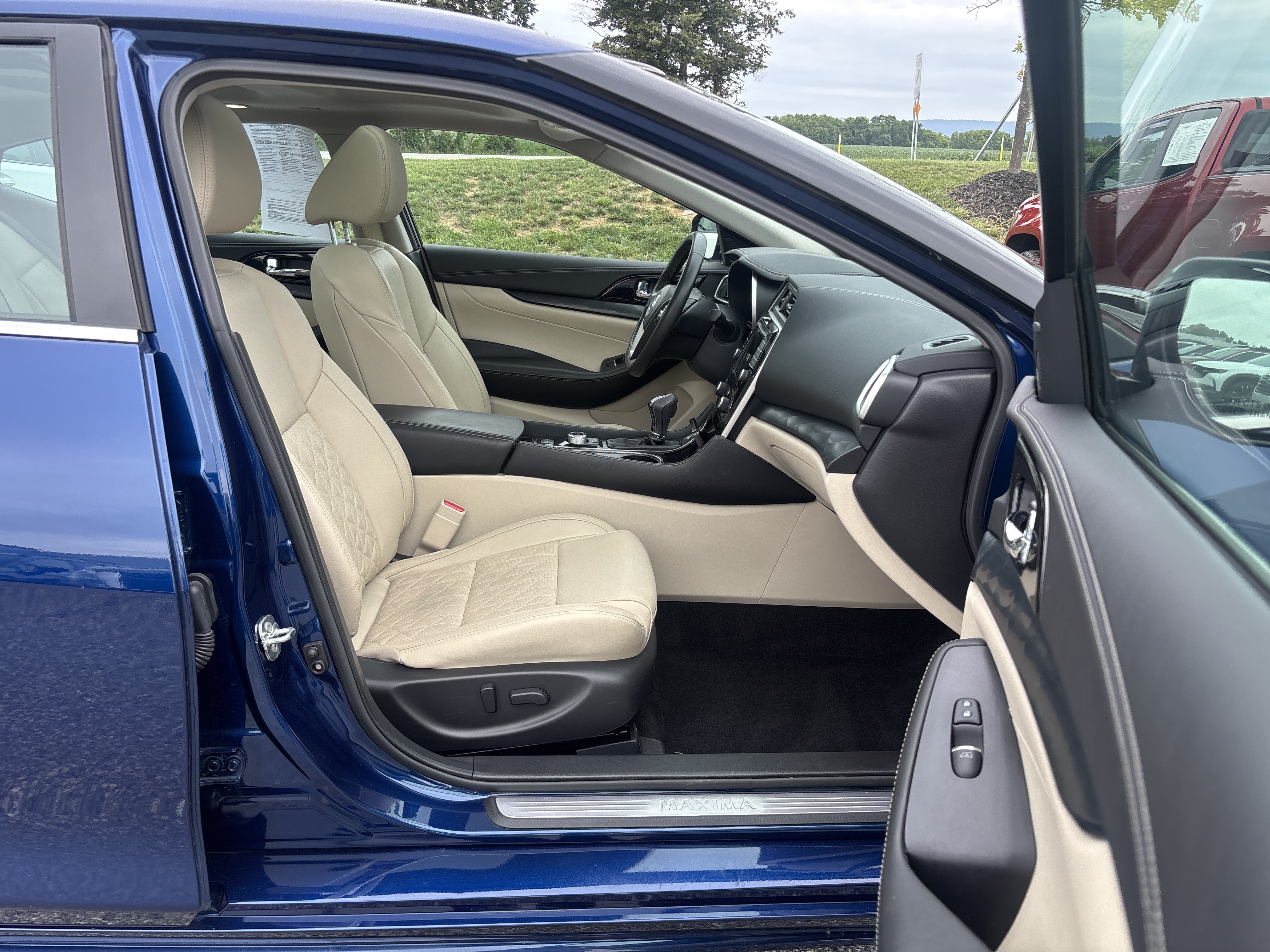 Used 2021 Nissan Maxima Platinum w/ Sport Mat Group FWD image 30
