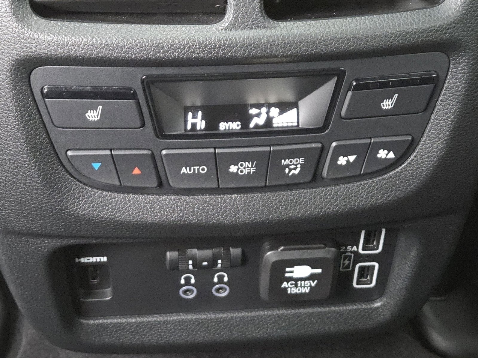 Used 2022 Honda Pilot Touring image 27