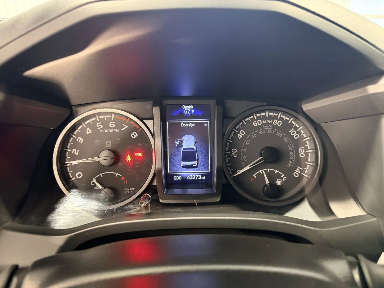 Used 2023 Toyota Tacoma TRD Off-Road w/ TRD Premium Off Road Package AWD/4WD image 33