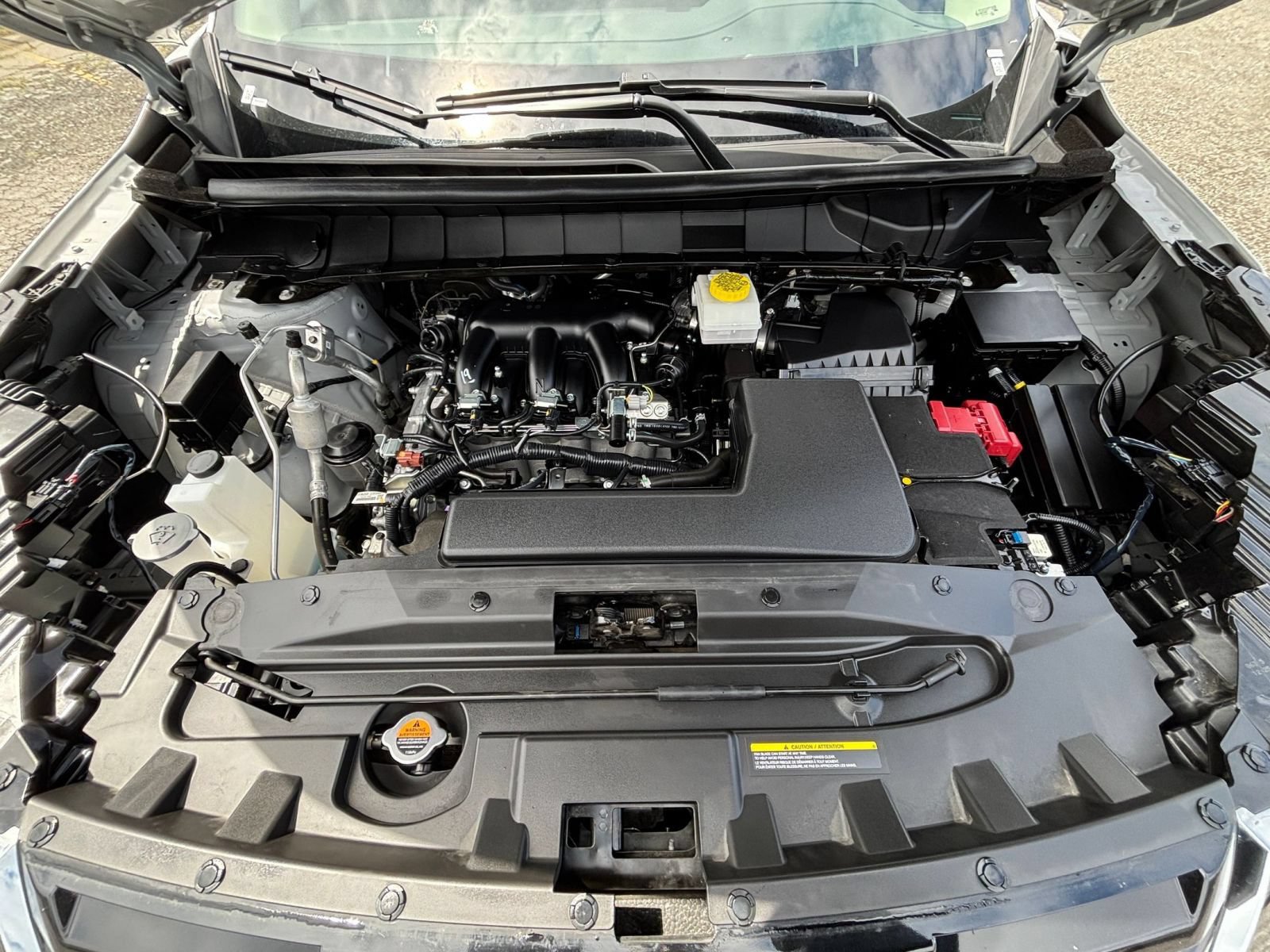 Used 2025 Nissan Pathfinder SV FWD image 35