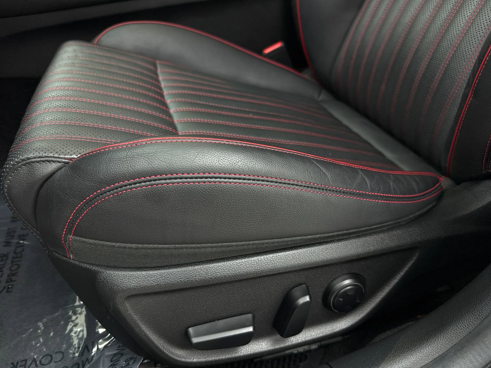 Used 2023 Genesis G70 2.0T w/ Sport Prestige Package image 36