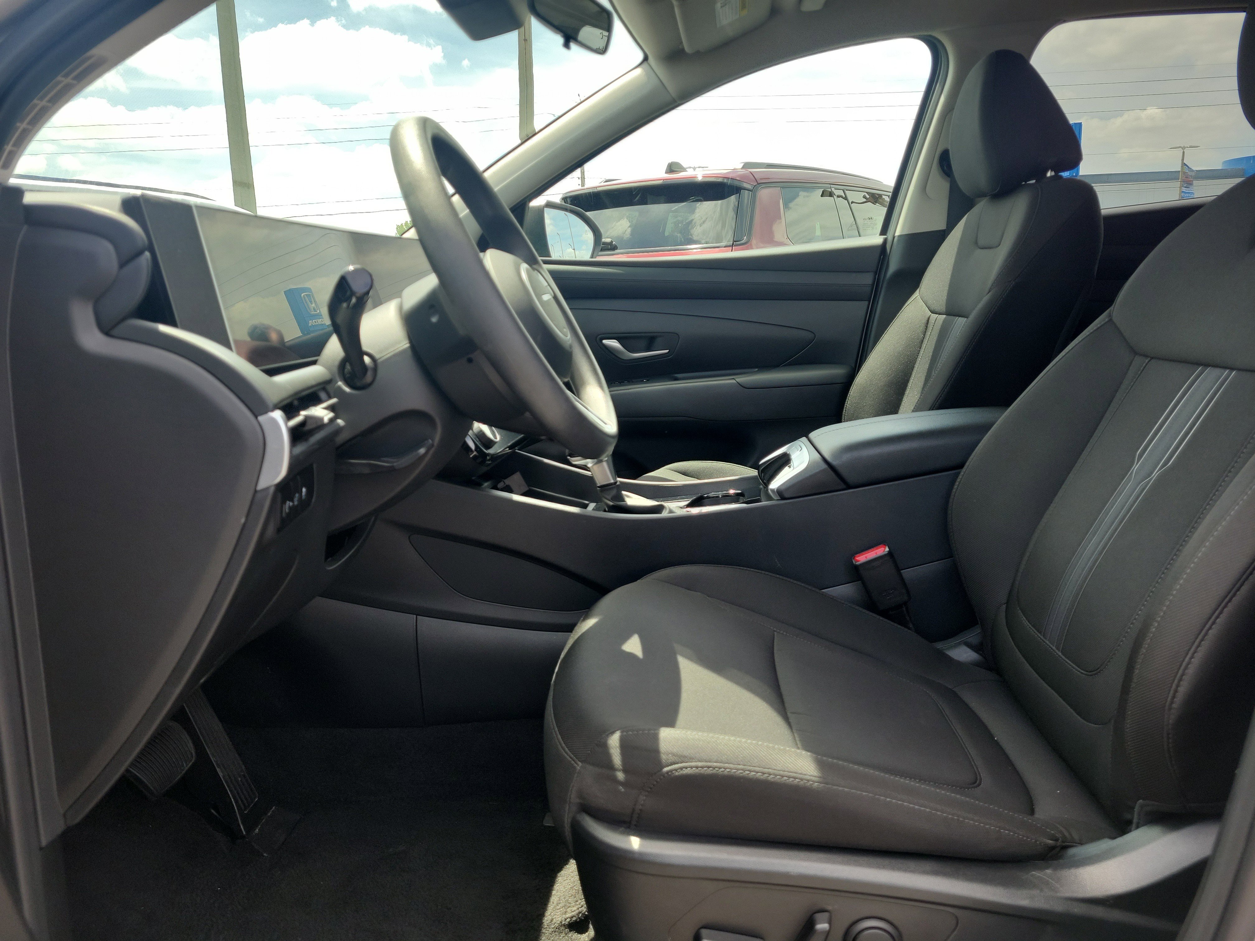Used 2025 Hyundai Tucson SEL image 14