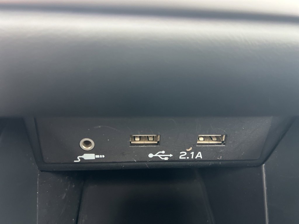 Used 2020 Subaru Legacy Limited image 39