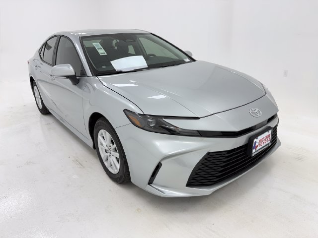 New 2026 Toyota Camry LE FWD image 2